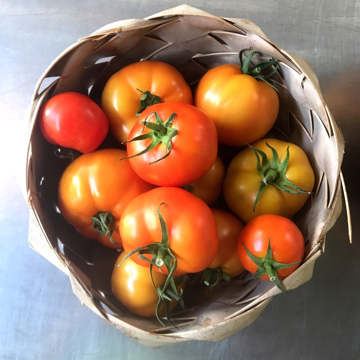 Wednesday ARTfarm Produce Pickups 1/6/2021: Toh-MAH-tohz&nbsp;(corrected)